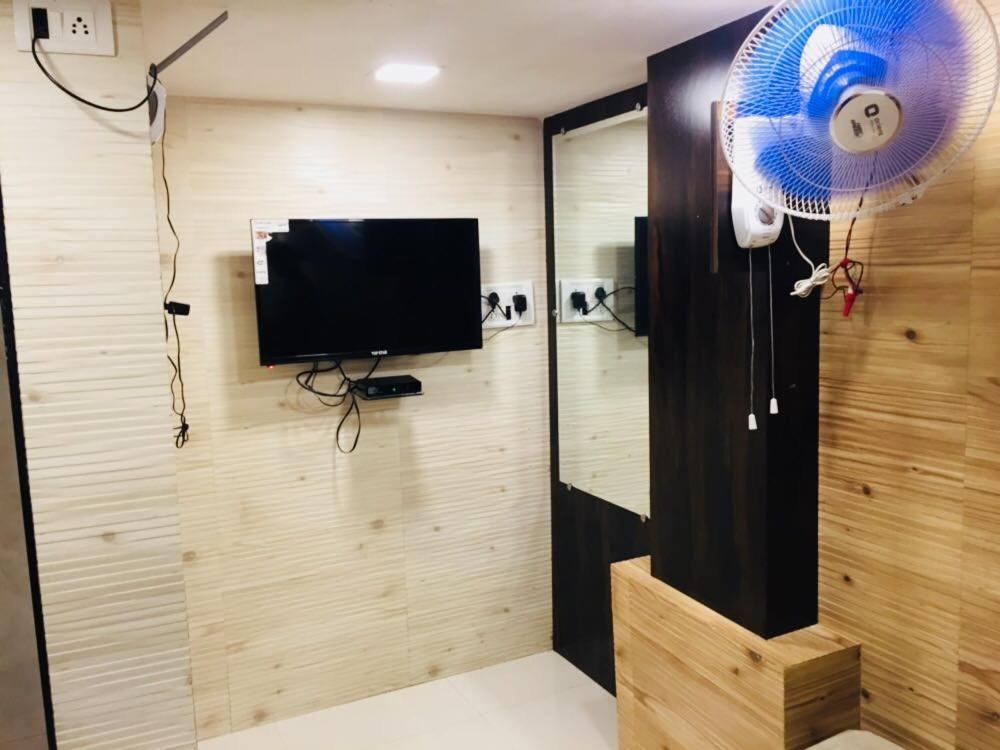 Hotel Qamar Мумбаї Екстер'єр фото