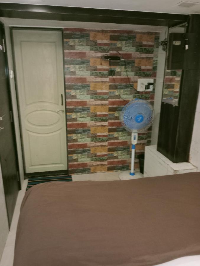 Hotel Qamar Мумбаї Екстер'єр фото