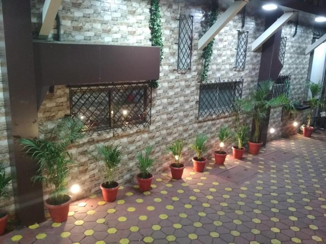 Hotel Qamar Мумбаї Екстер'єр фото